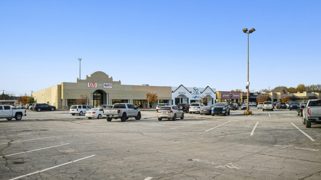 407-N-Arkansas-Ave-Russellville-AR-38