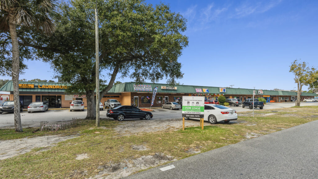 1210-N-Nova-Rd-Daytona-Beach-FL-17